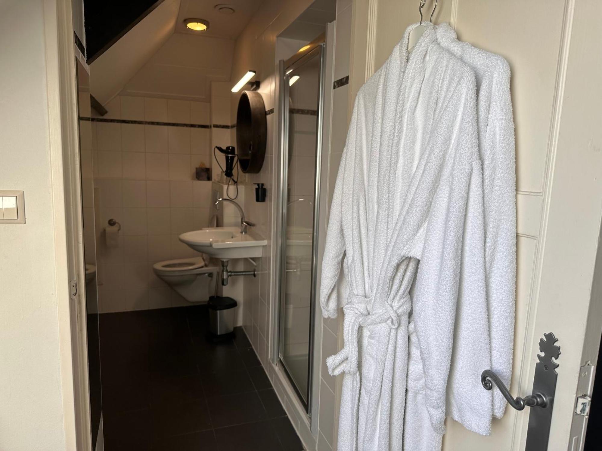 Bed And Breakfast Goes Exteriör bild