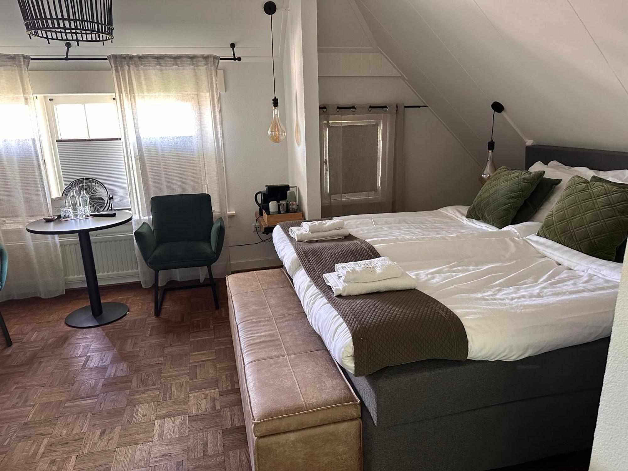 Bed And Breakfast Goes Exteriör bild